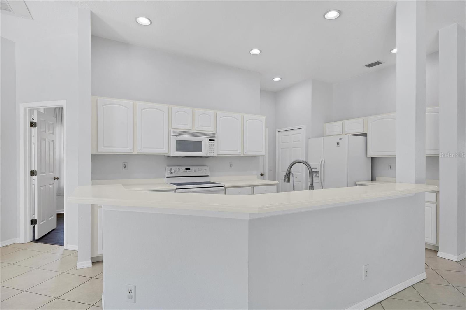 A4664981 Property Photo
