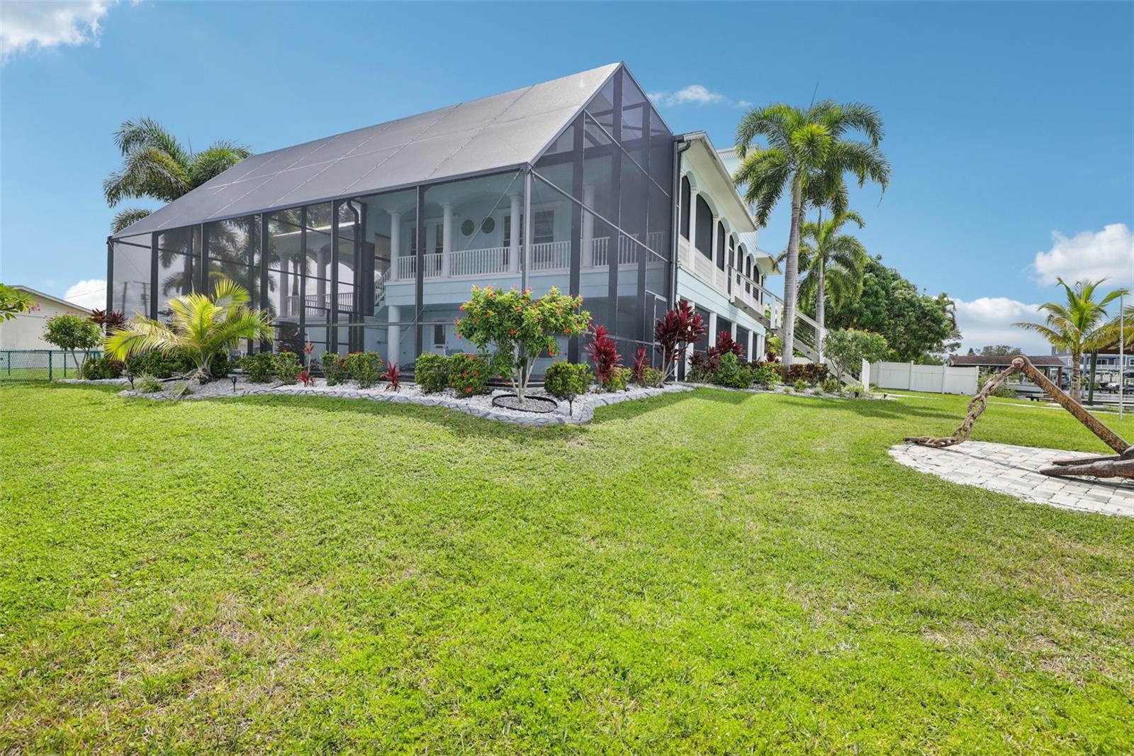 829 BLUE HERON BLVD, RUSKIN, FL, 33570