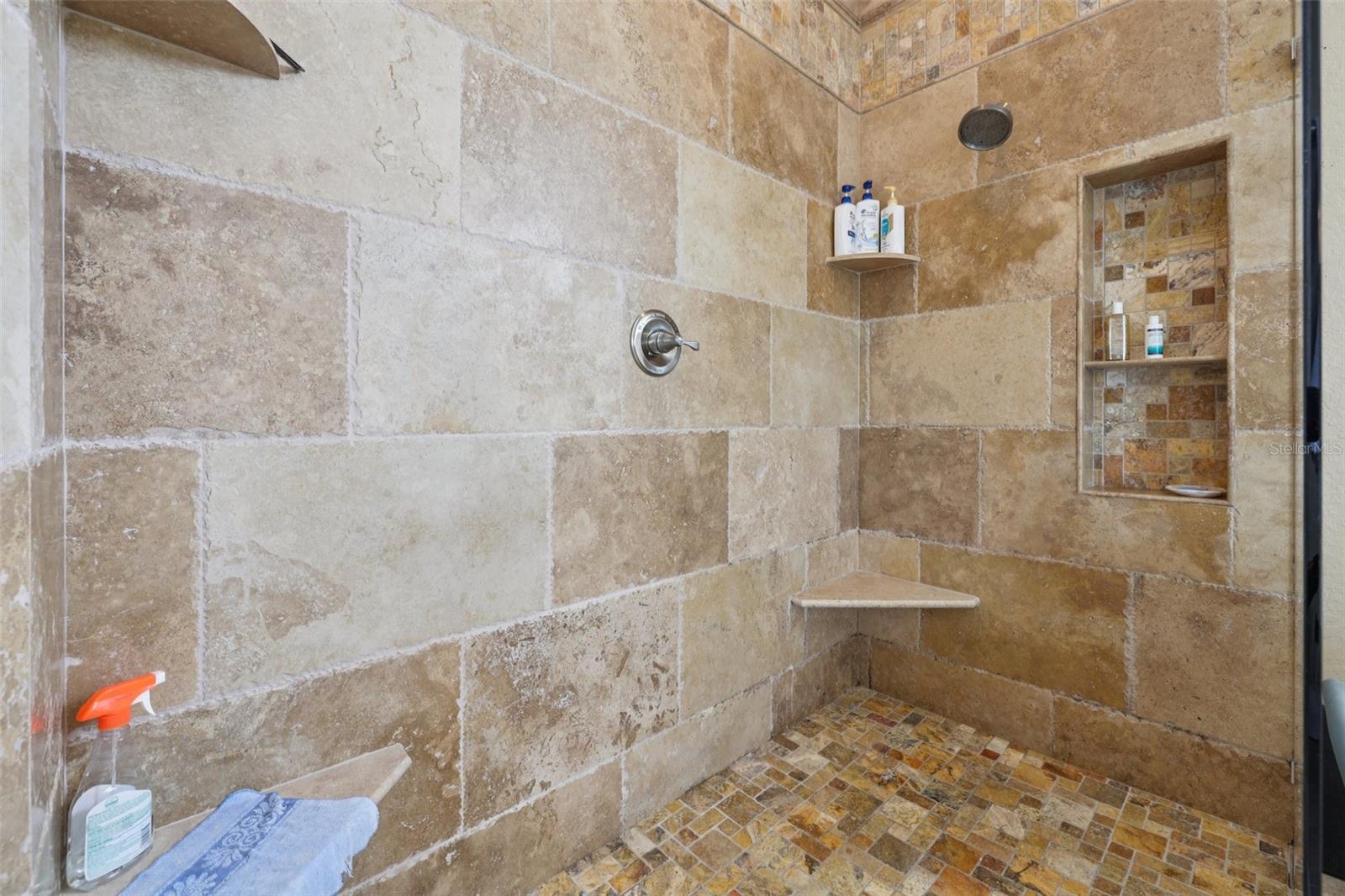 829 BLUE HERON BLVD, RUSKIN, FL, 33570