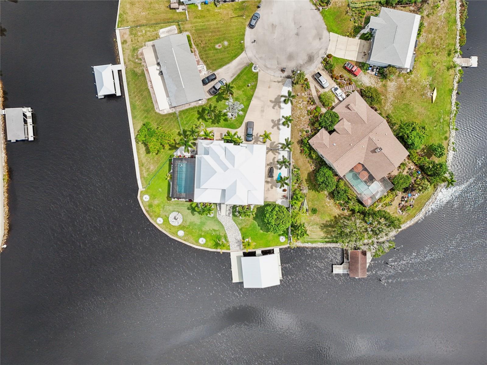 829 BLUE HERON BLVD, RUSKIN, FL, 33570