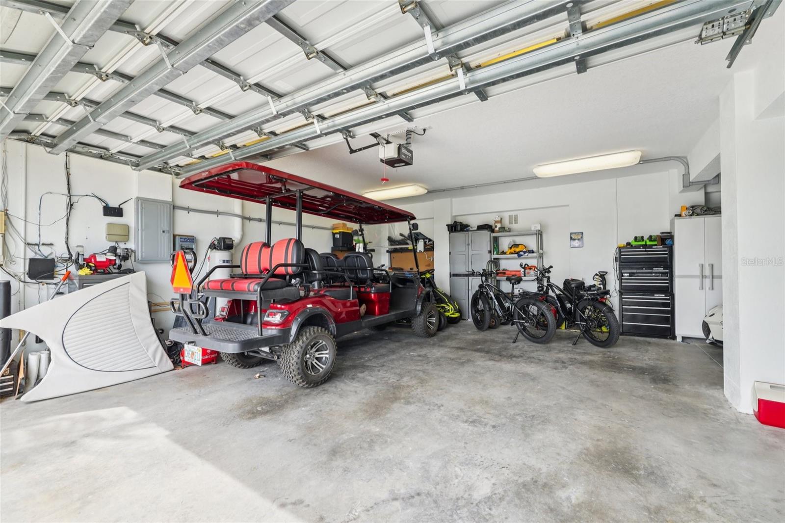 829 BLUE HERON BLVD, RUSKIN, FL, 33570