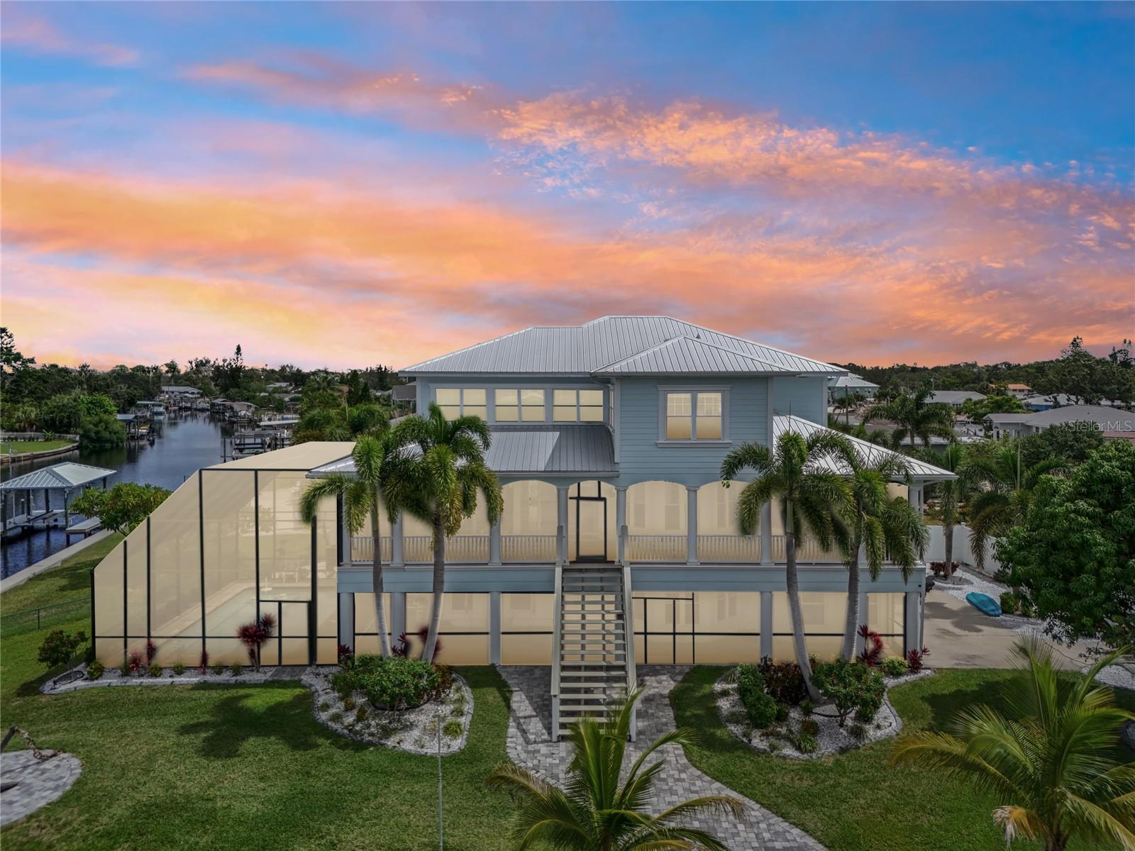 829 BLUE HERON BLVD, RUSKIN, FL, 33570