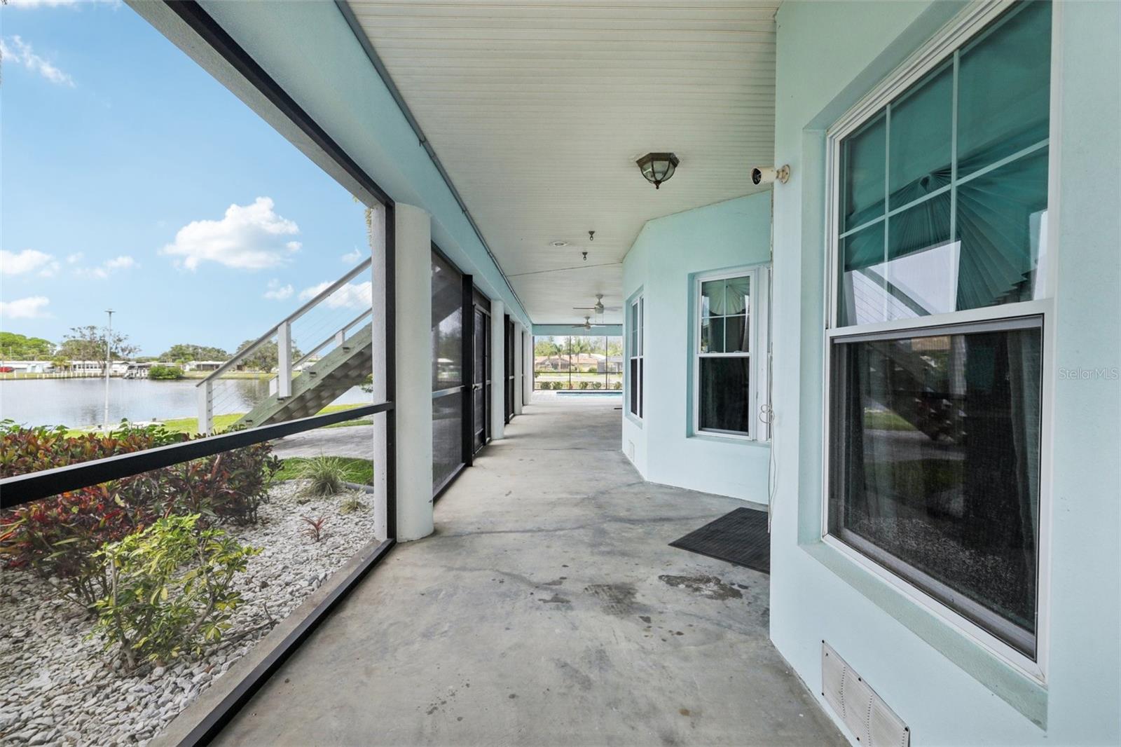 829 BLUE HERON BLVD, RUSKIN, FL, 33570