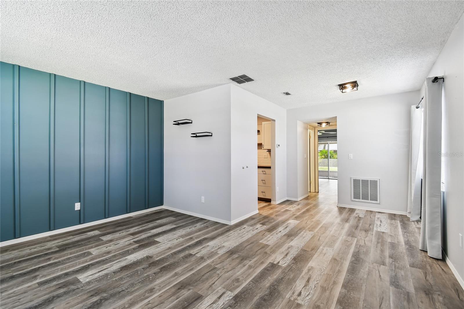 2480 ENTERPRISE RD #6, CLEARWATER, FL, 33763