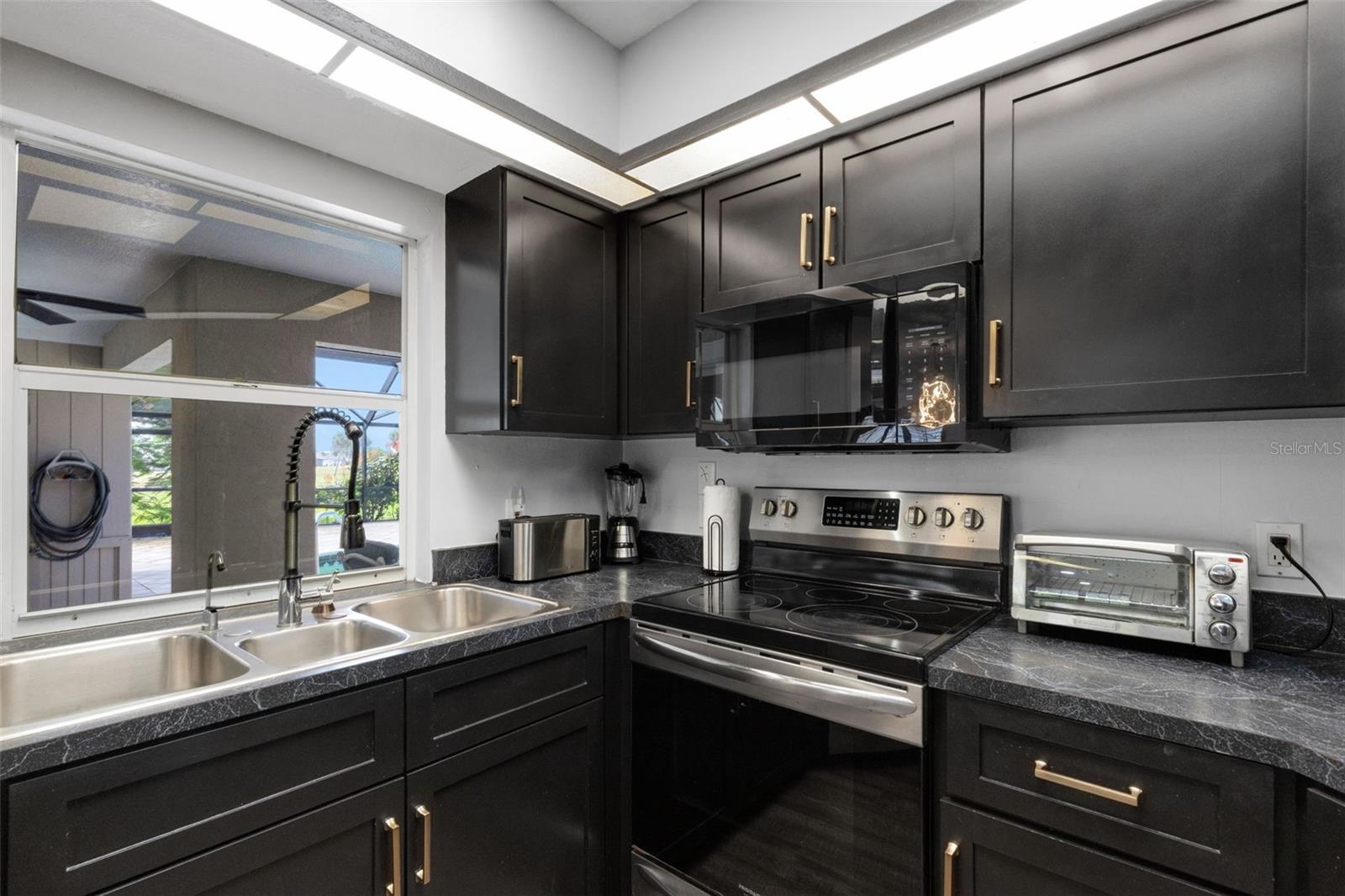 294 ROTONDA CIR, ROTONDA WEST, FL, 33947