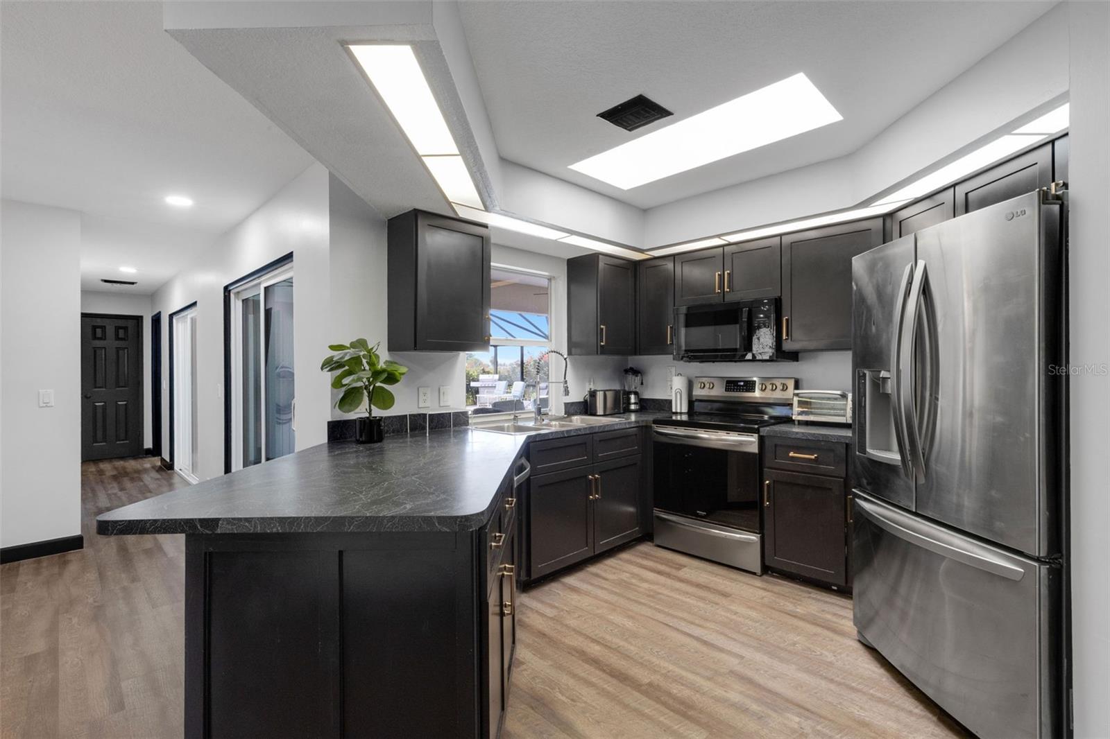 294 ROTONDA CIR, ROTONDA WEST, FL, 33947