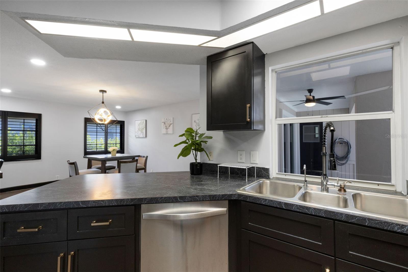 294 ROTONDA CIR, ROTONDA WEST, FL, 33947