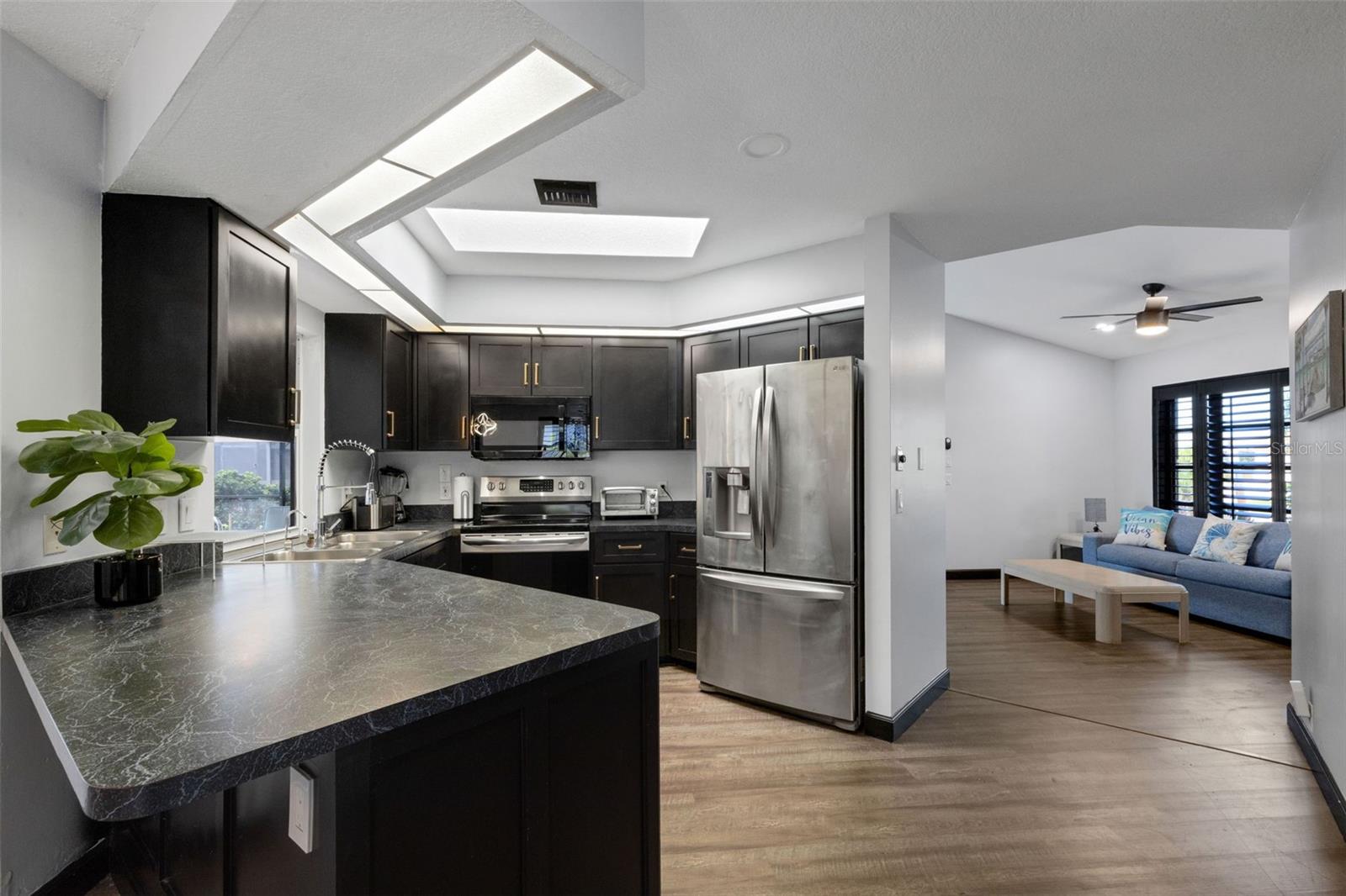 294 ROTONDA CIR, ROTONDA WEST, FL, 33947