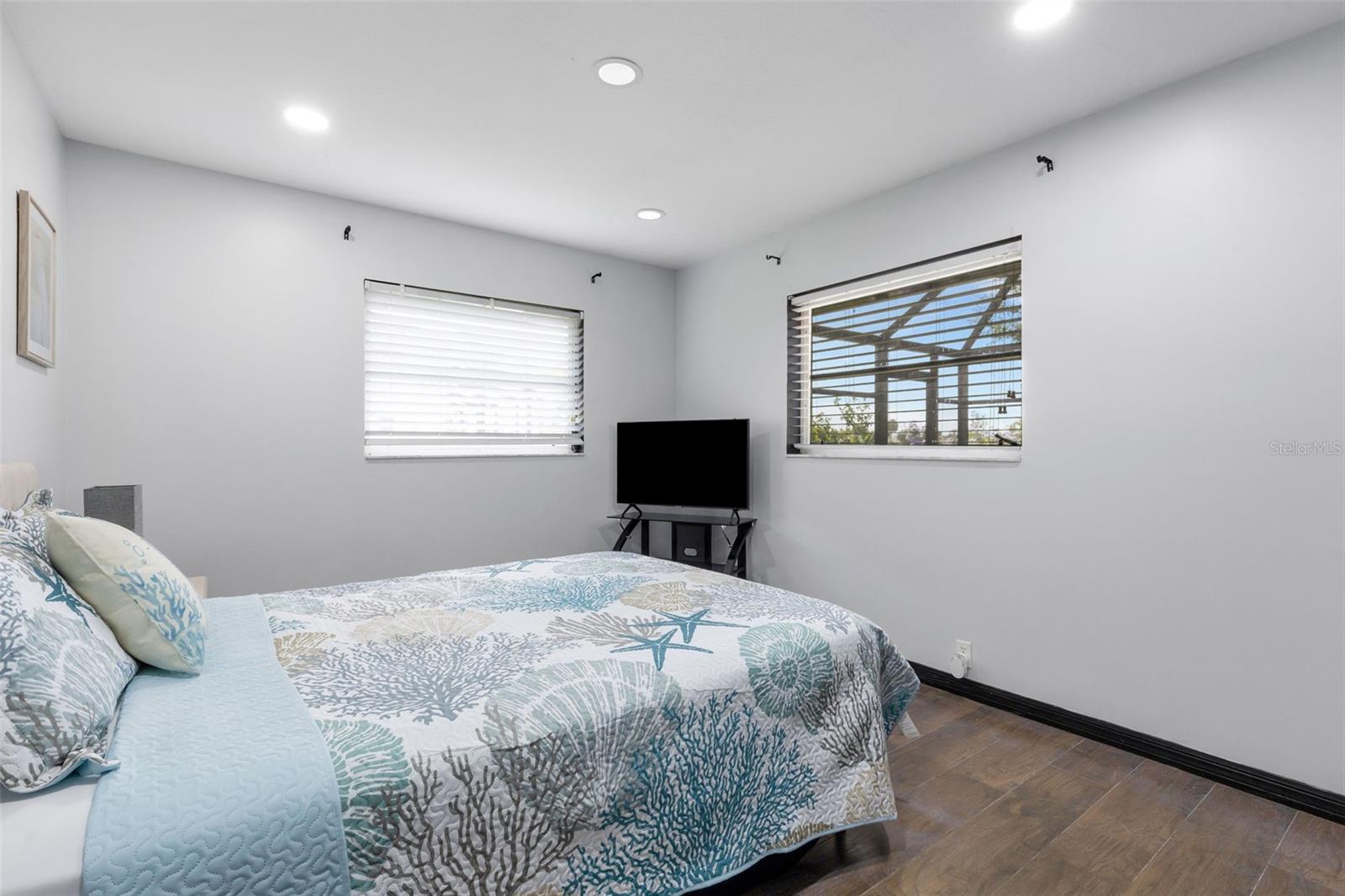 294 ROTONDA CIR, ROTONDA WEST, FL, 33947