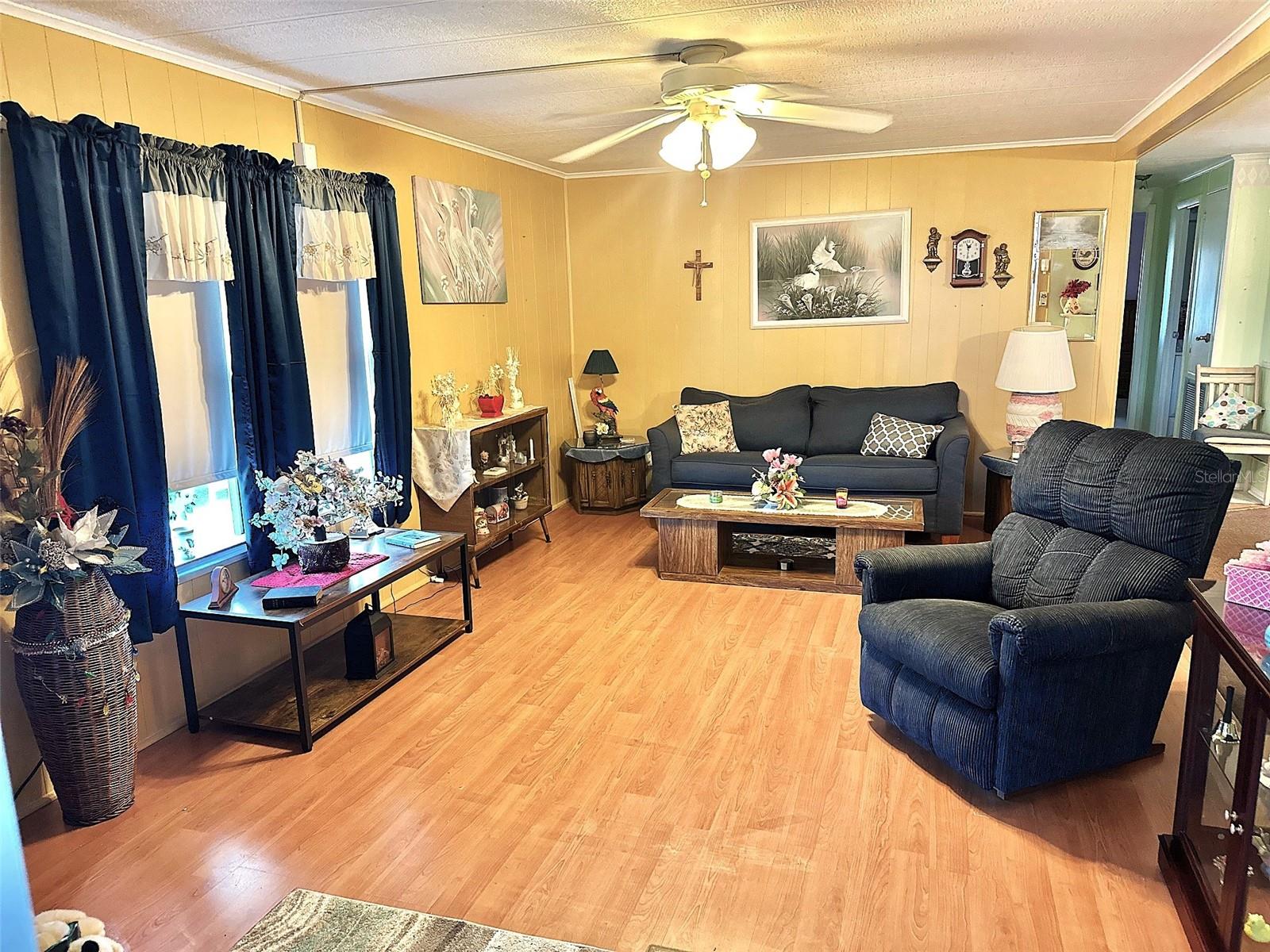 TB8427528 Property Photo