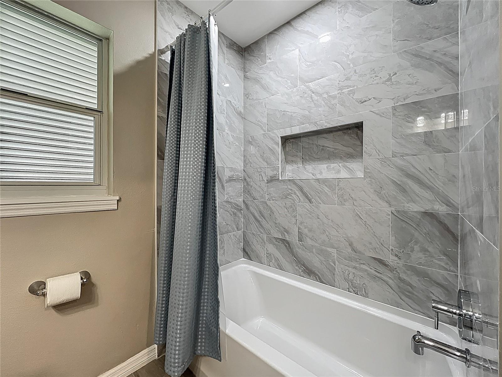 1160 LINDEN RD, VENICE, FL, 34293