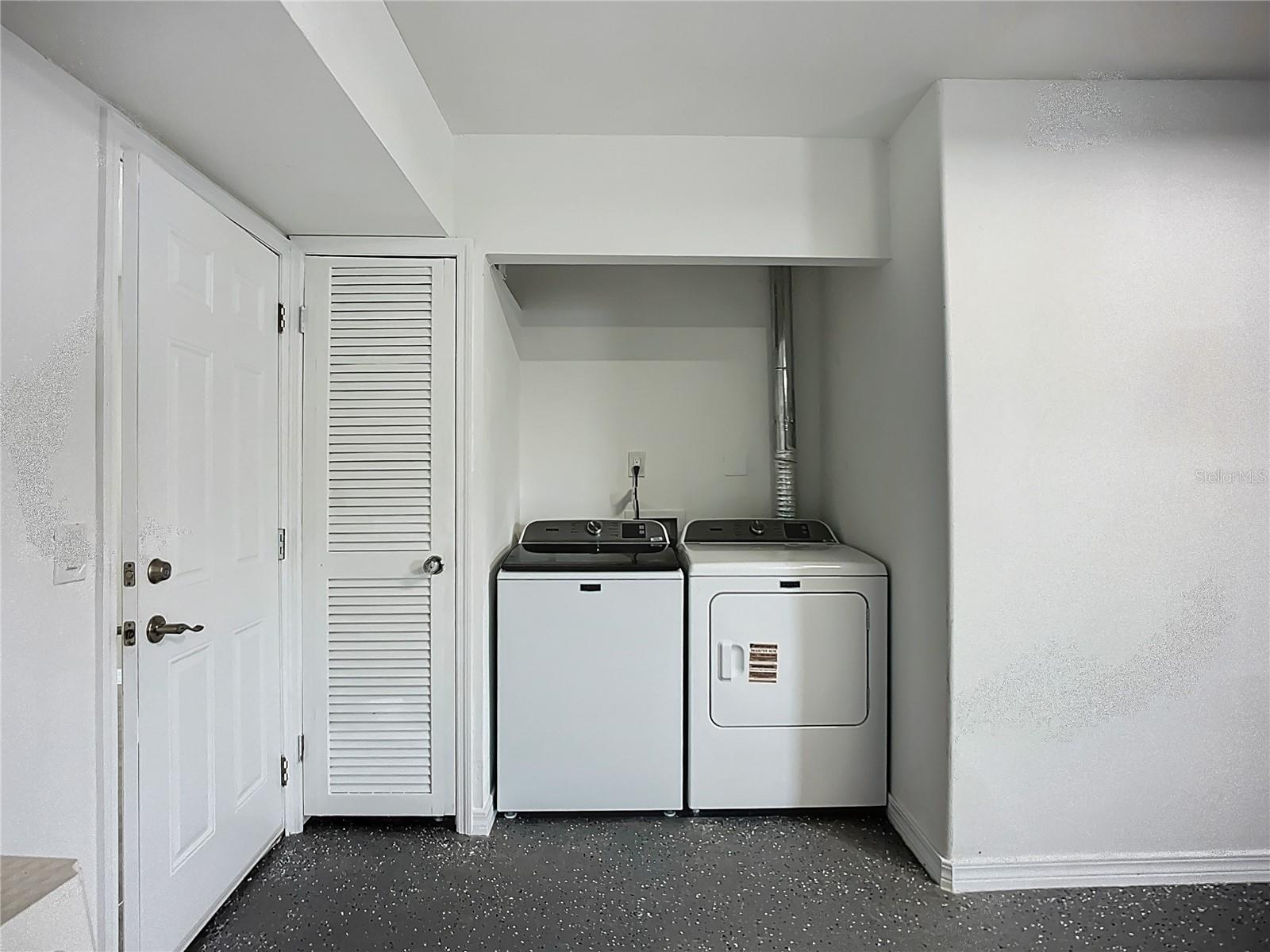 1160 LINDEN RD, VENICE, FL, 34293