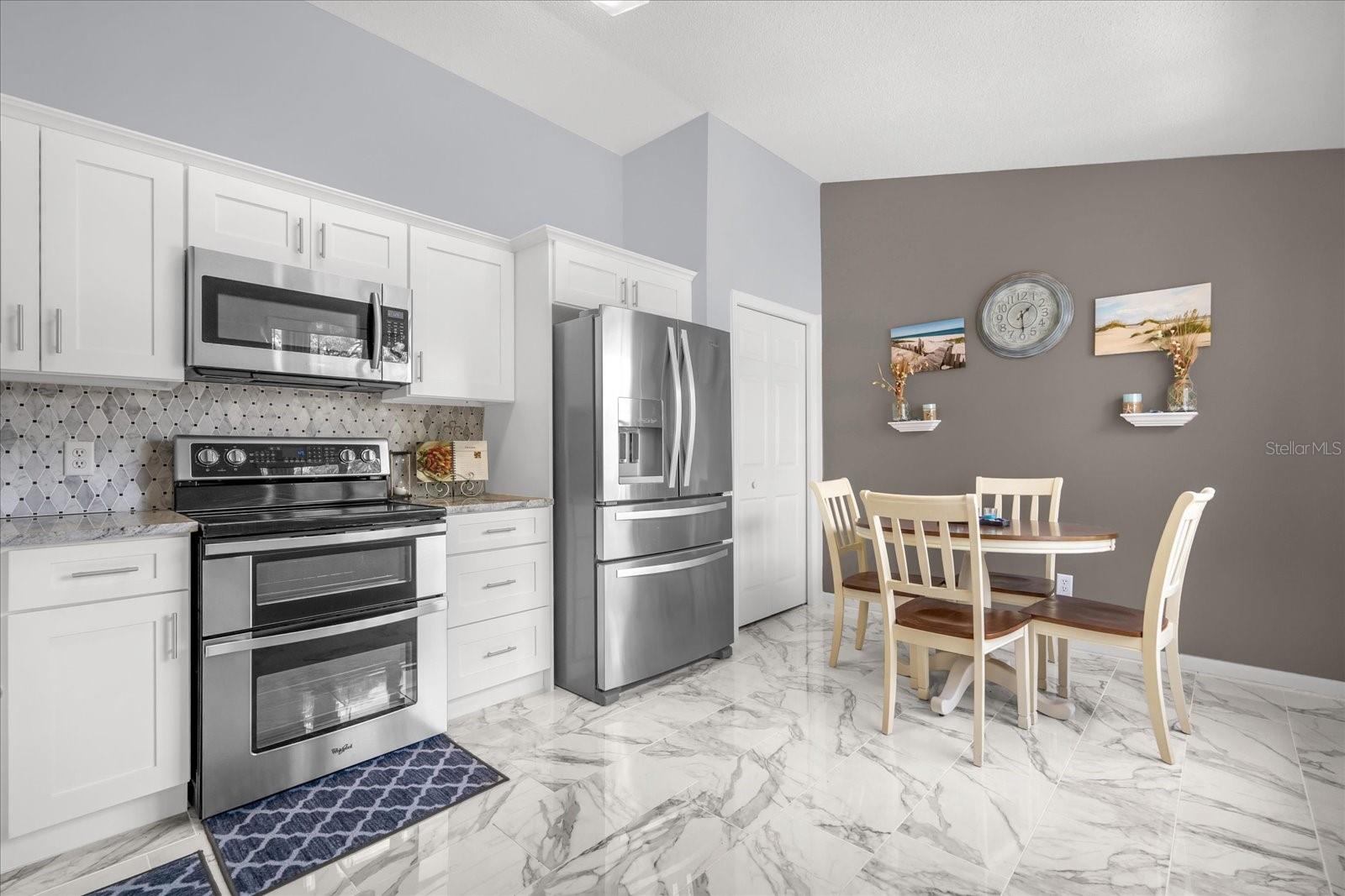 6043 LAKE POINTE DR #308, ORLANDO, FL, 32822