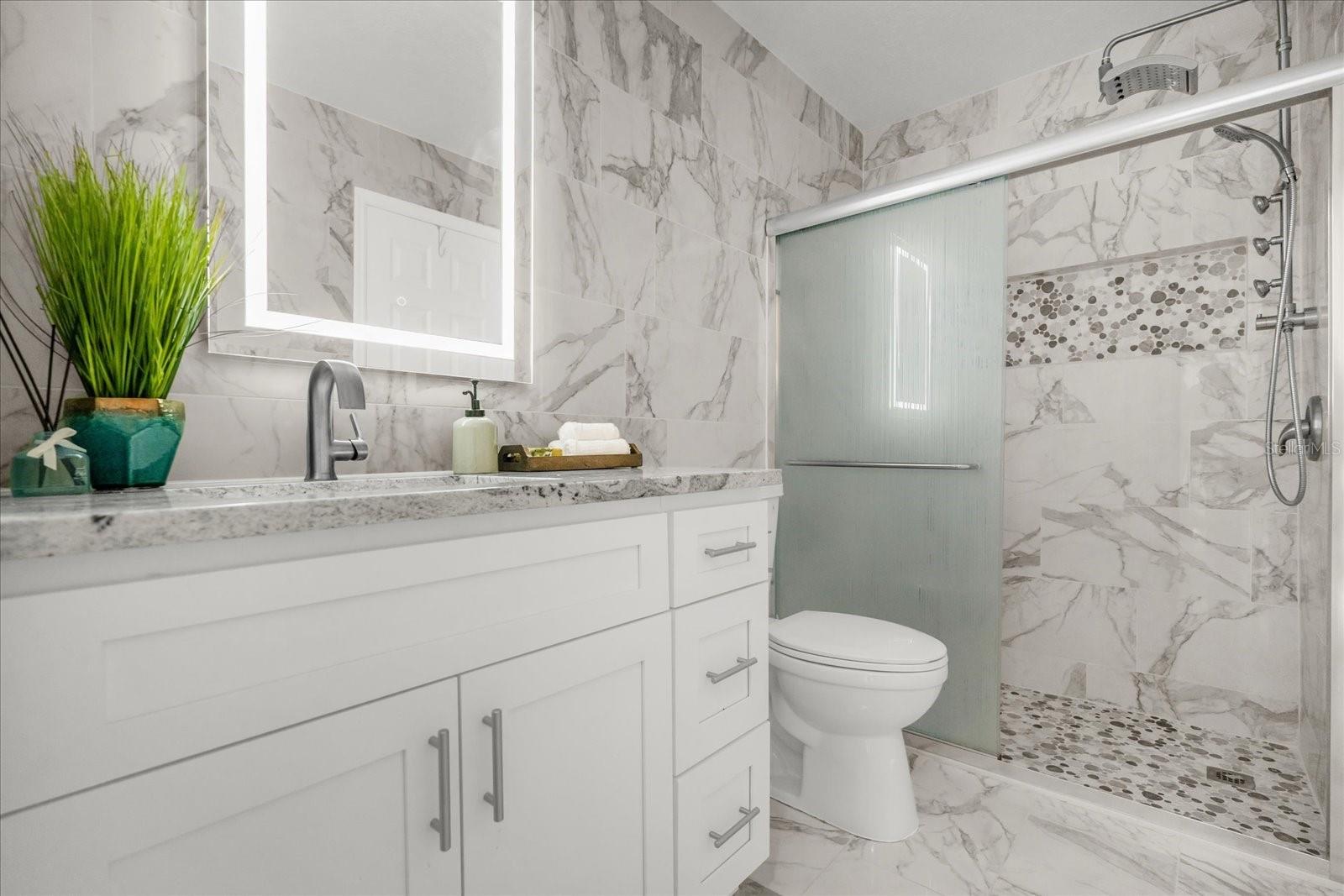 6043 LAKE POINTE DR #308, ORLANDO, FL, 32822