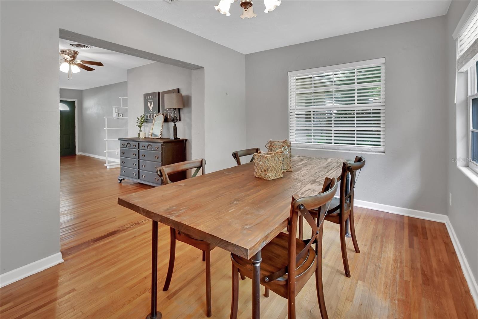 807 W CHURCH ST, DELAND, FL, 32720