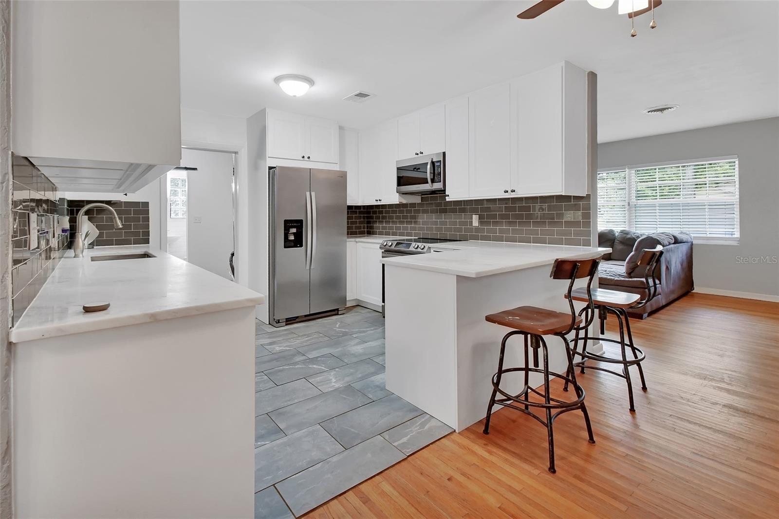 807 W CHURCH ST, DELAND, FL, 32720