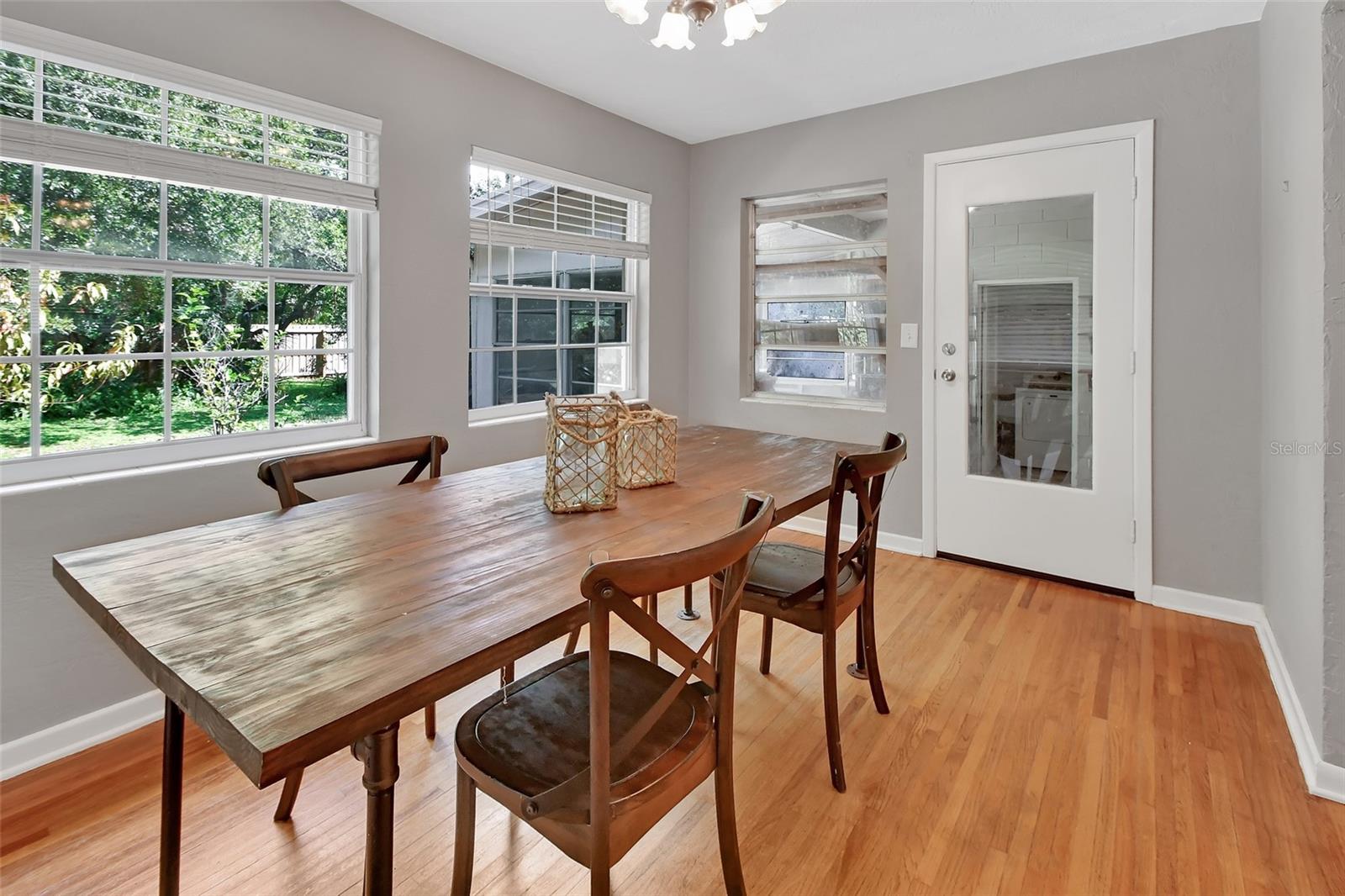 807 W CHURCH ST, DELAND, FL, 32720