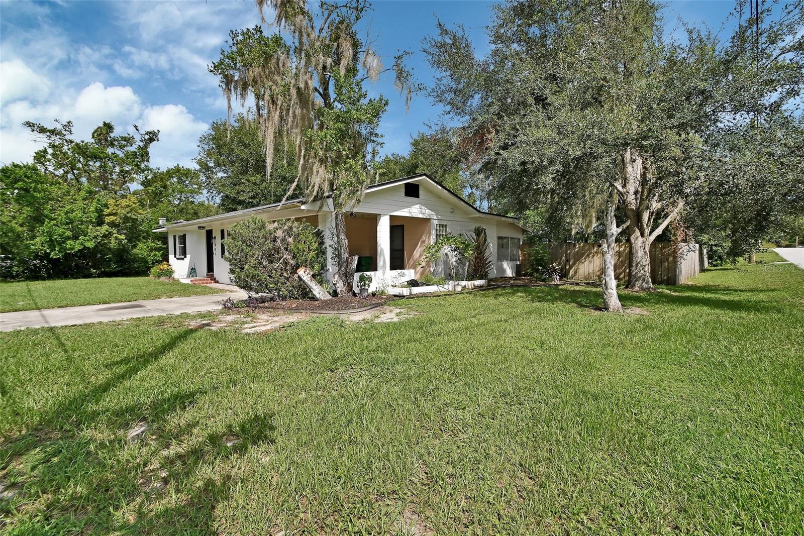 807 W CHURCH ST, DELAND, FL, 32720