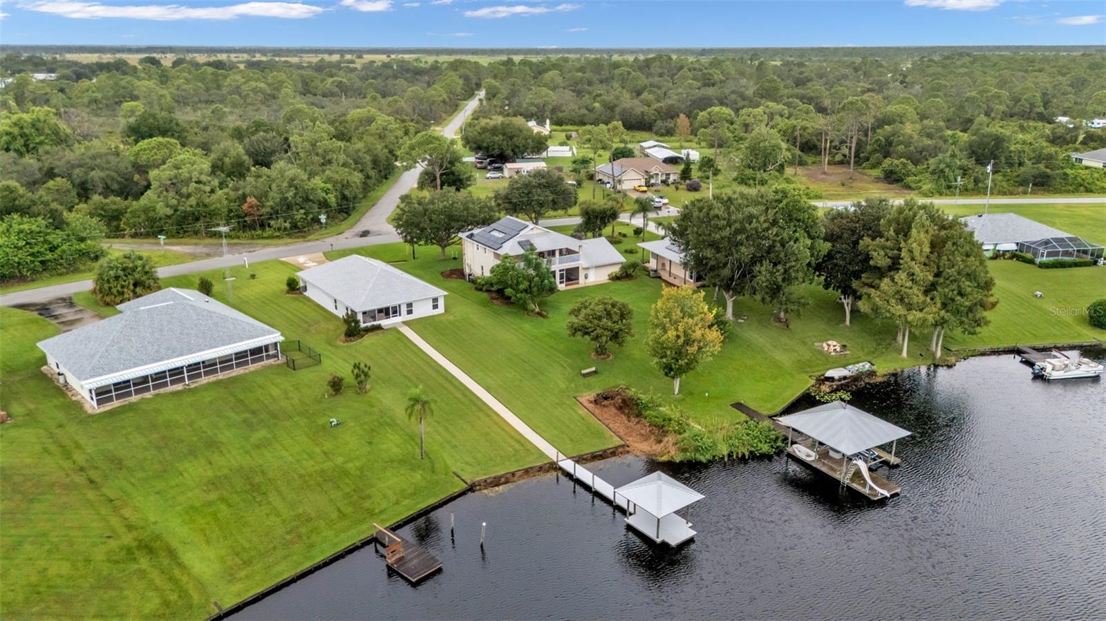 671 LAKE AUGUST DR, LAKE PLACID, FL, 33852