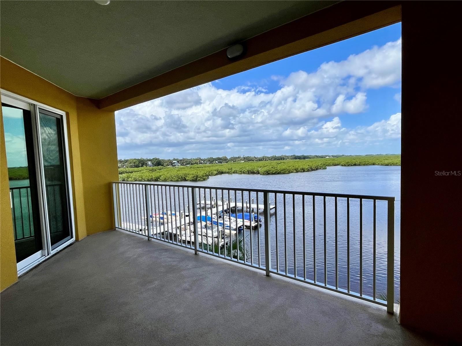 7 RIVERWALK DR #402, NEW SMYRNA BEACH, FL, 32169