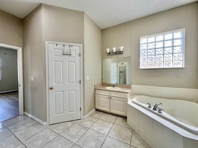 6216 ALAMANDA HILLS BLVD, LAKELAND, FL, 33813