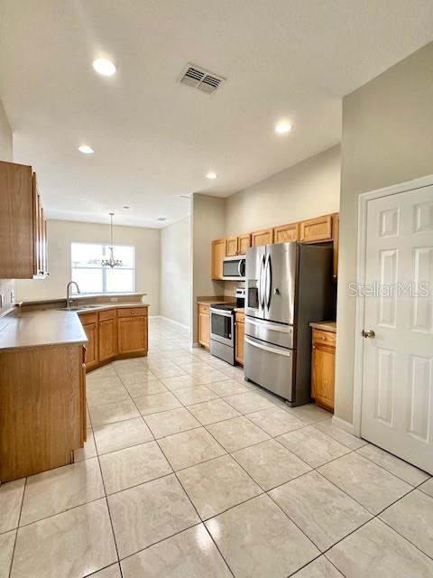 6216 ALAMANDA HILLS BLVD, LAKELAND, FL, 33813