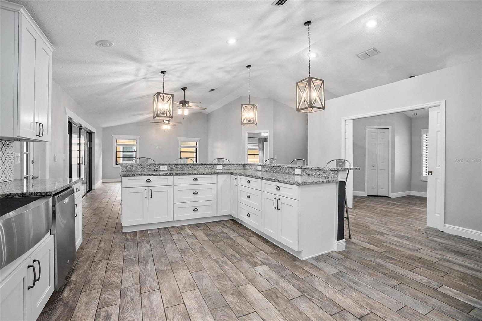 679 N ENDEAVOUR DR, WINTER SPRINGS, FL, 32708