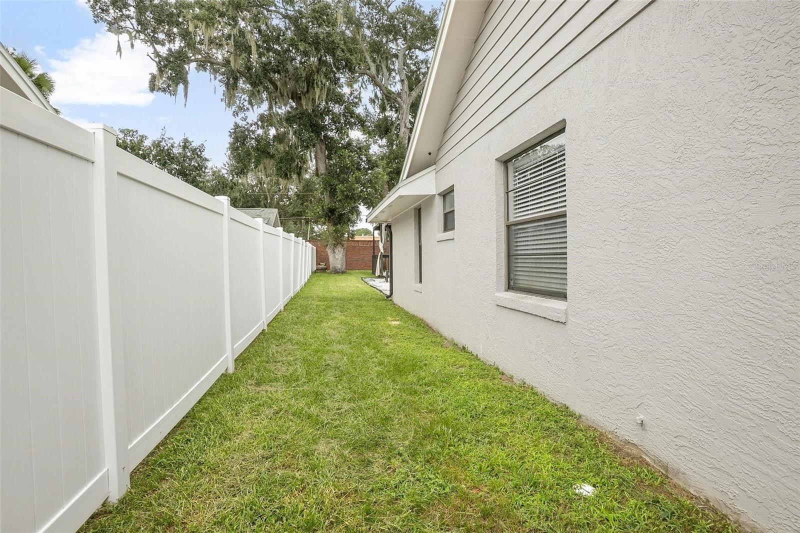 679 N ENDEAVOUR DR, WINTER SPRINGS, FL, 32708