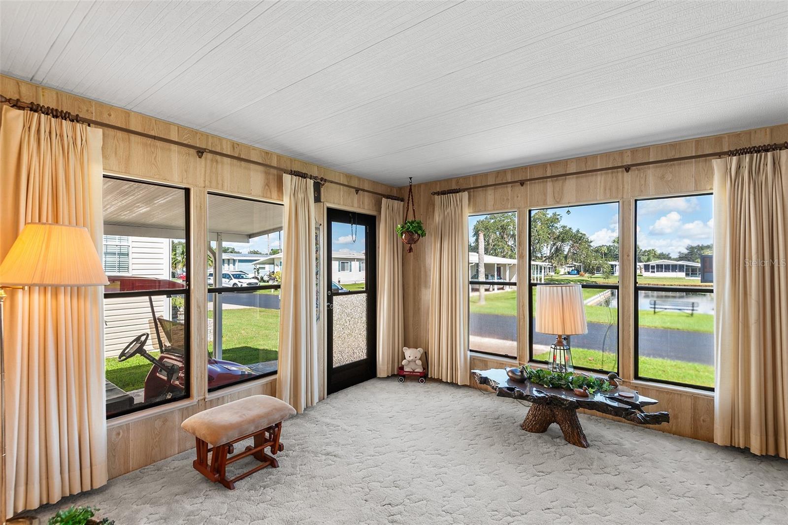 P4936301 Property Photo