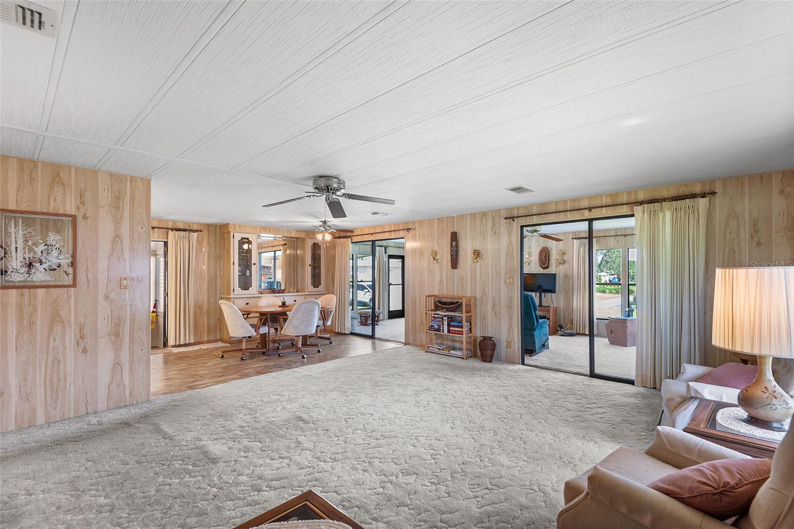 P4936301 Property Photo