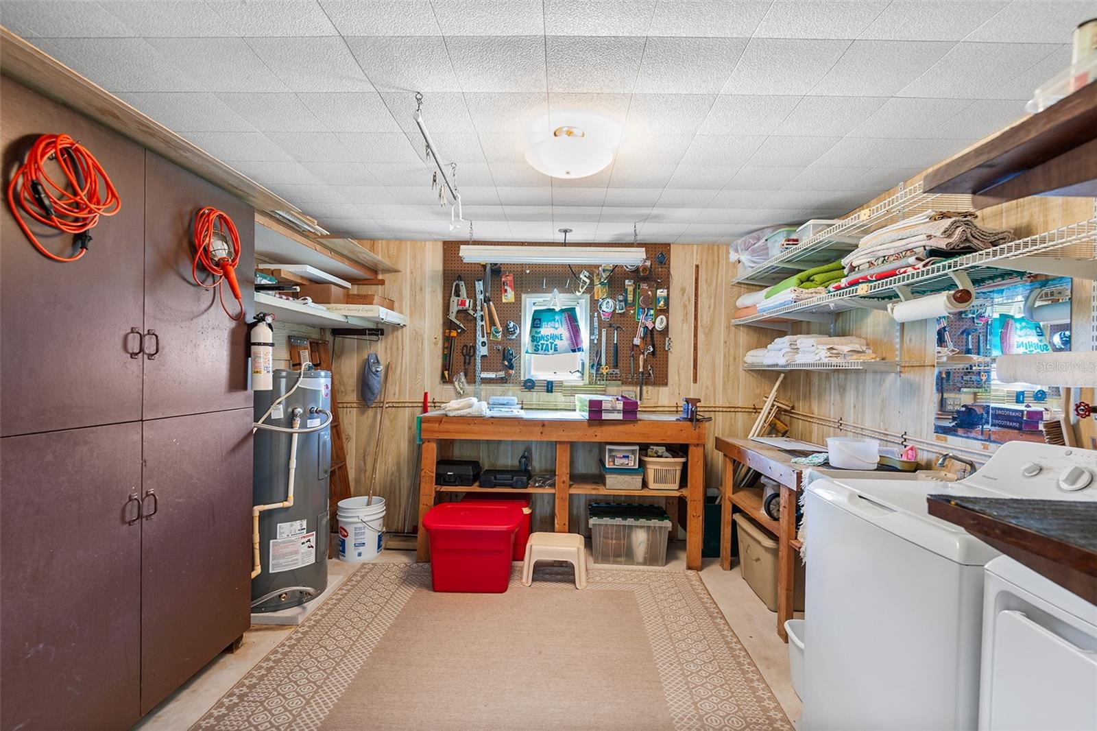 P4936301 Property Photo