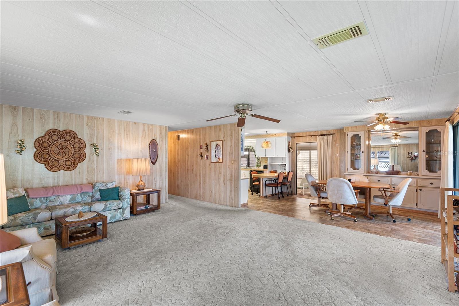 P4936301 Property Photo