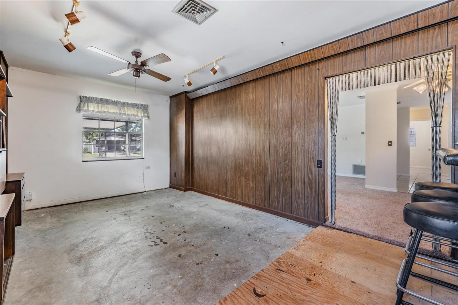 6816 DOVER CT, TAMPA, FL, 33634