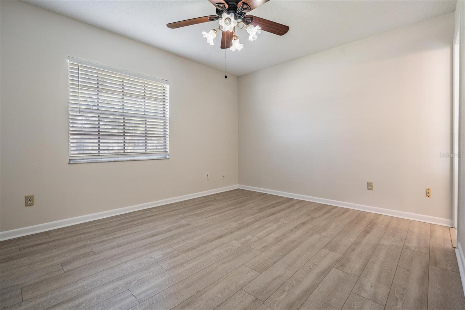 6816 DOVER CT, TAMPA, FL, 33634