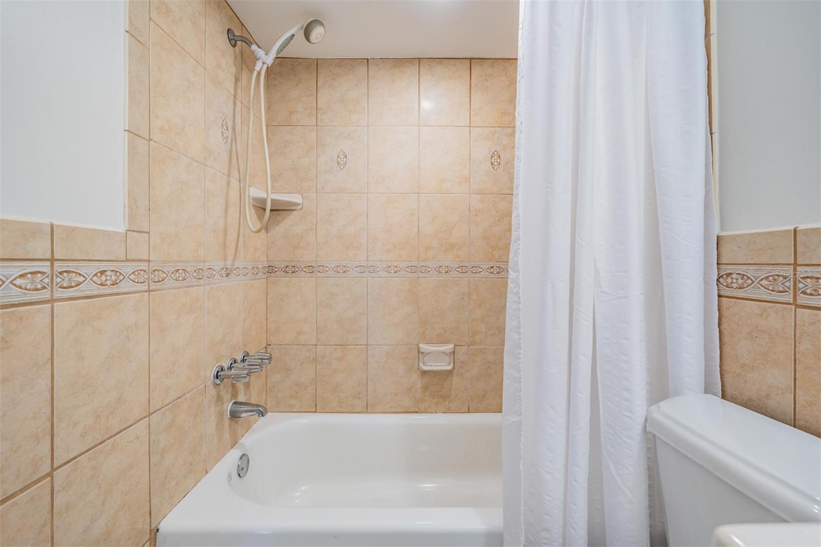 6816 DOVER CT, TAMPA, FL, 33634