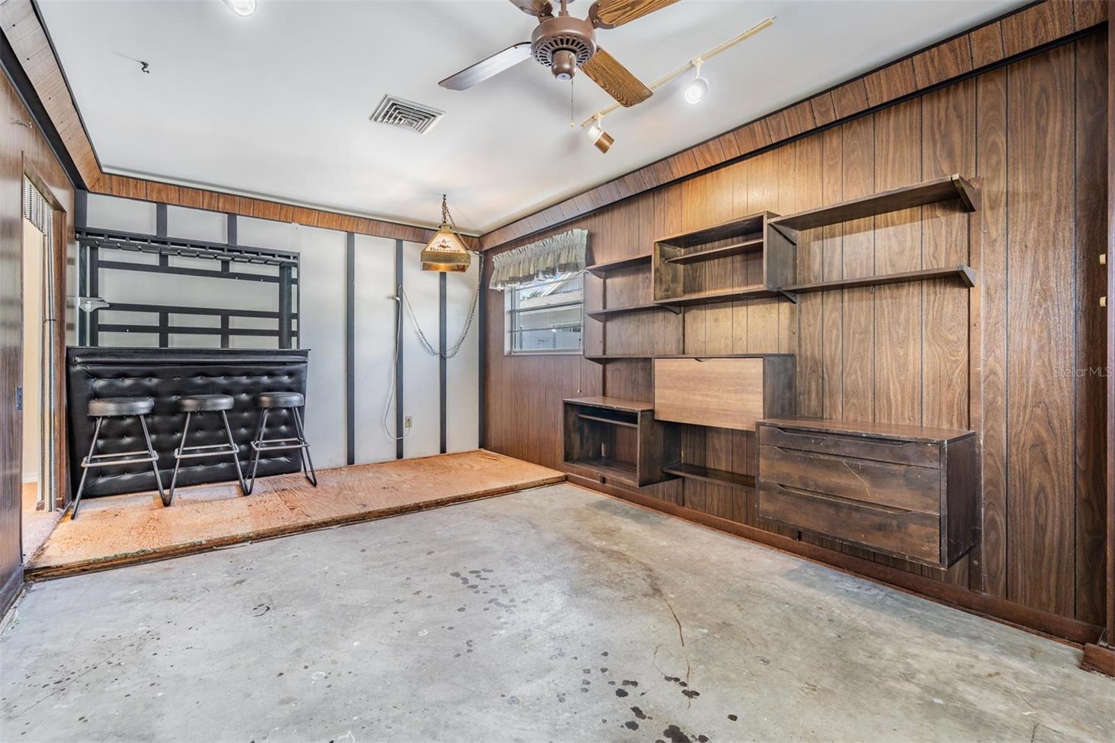 6816 DOVER CT, TAMPA, FL, 33634