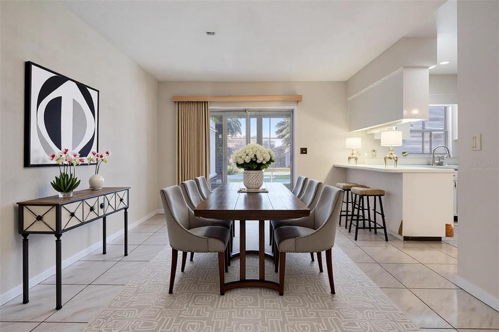 6816 DOVER CT, TAMPA, FL, 33634