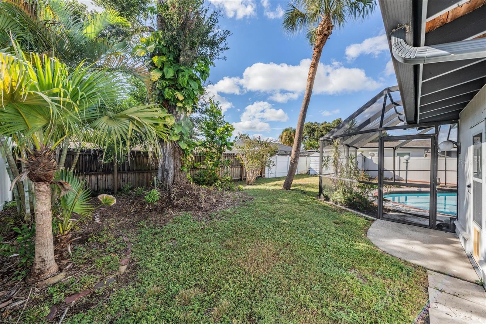 6816 DOVER CT, TAMPA, FL, 33634