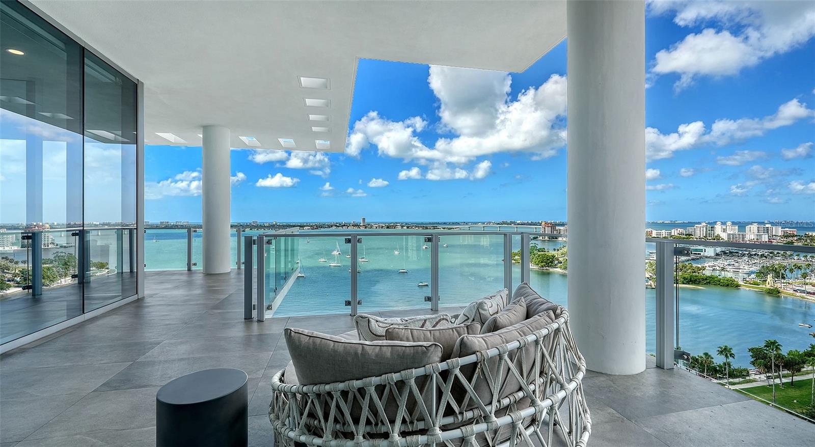 A4665044 Property Photo