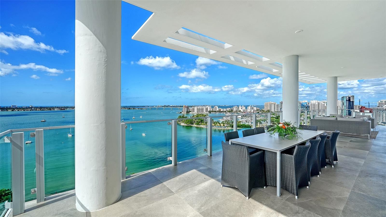 A4665044 Property Photo