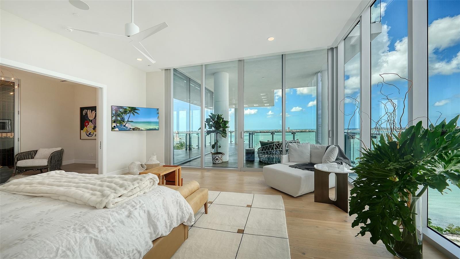 A4665044 Property Photo