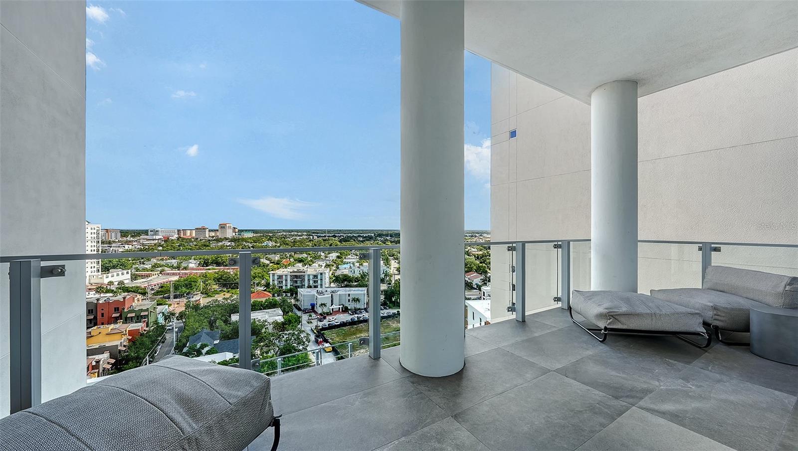 A4665044 Property Photo