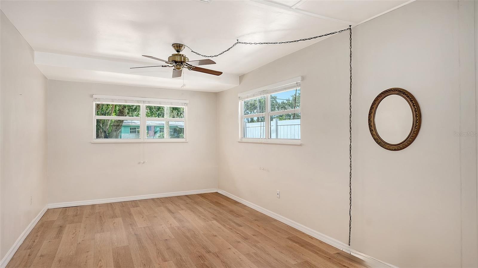 A4665046 Property Photo