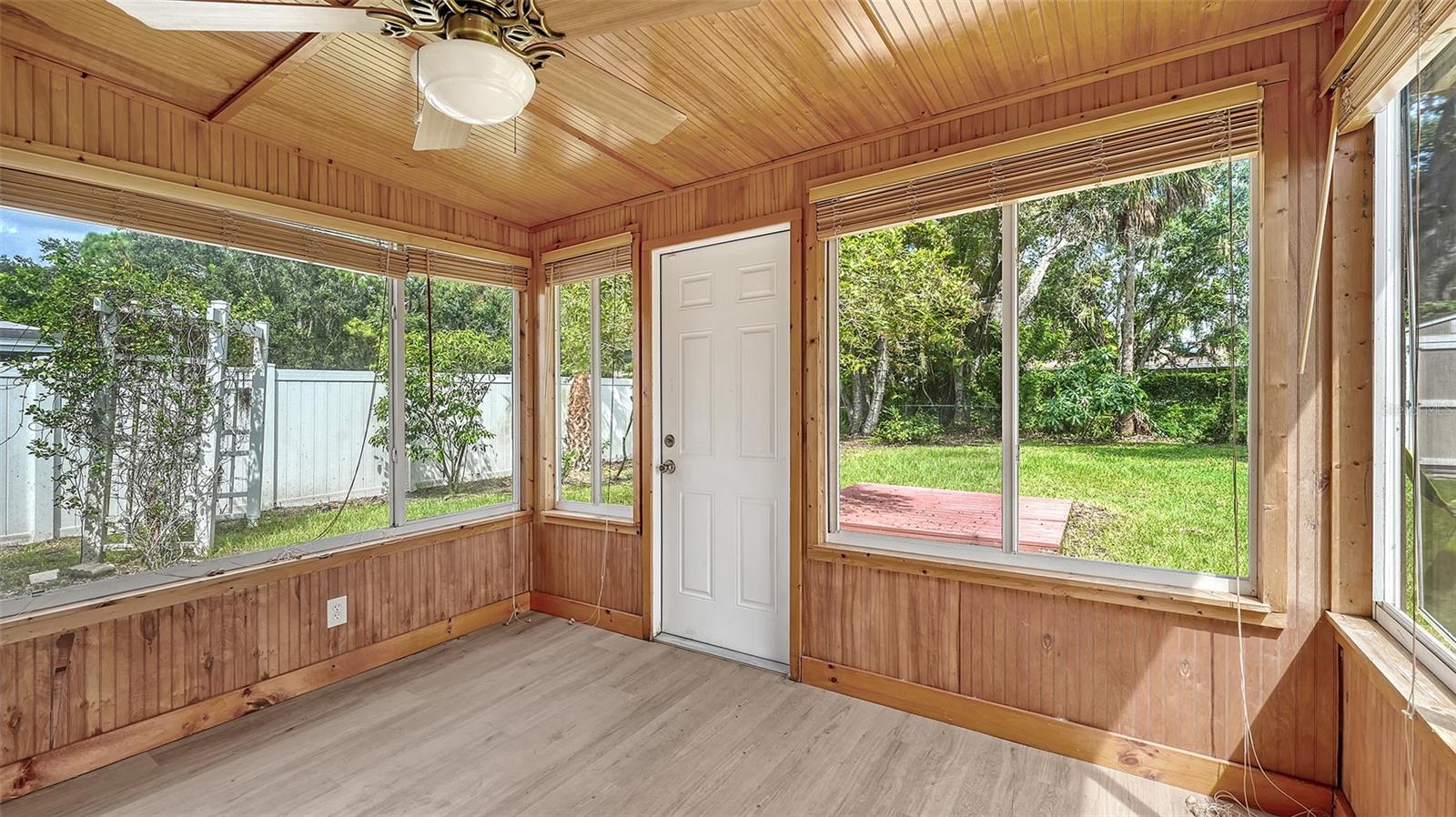 A4665046 Property Photo