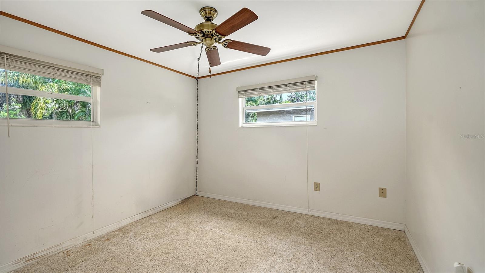 A4665046 Property Photo