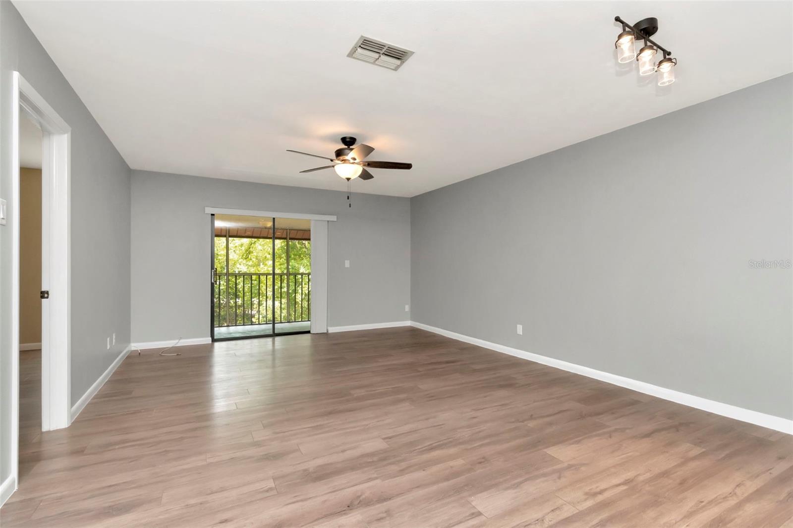 1200 TARPON WOODS BLVD #M8, PALM HARBOR, FL, 34685