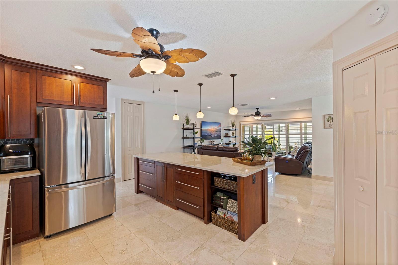 285 3RD ST W, TIERRA VERDE, FL, 33715