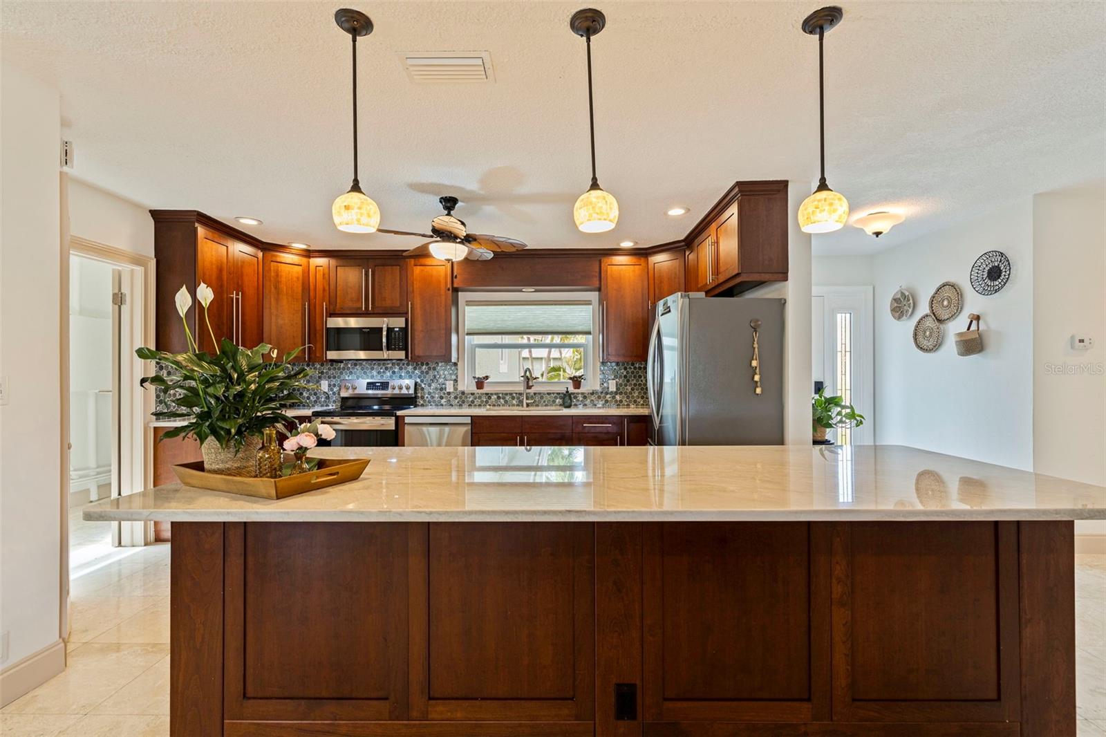 285 3RD ST W, TIERRA VERDE, FL, 33715