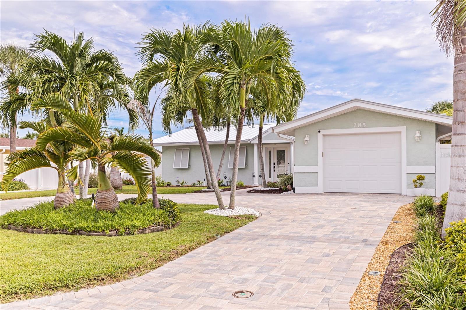 285 3RD ST W, TIERRA VERDE, FL, 33715