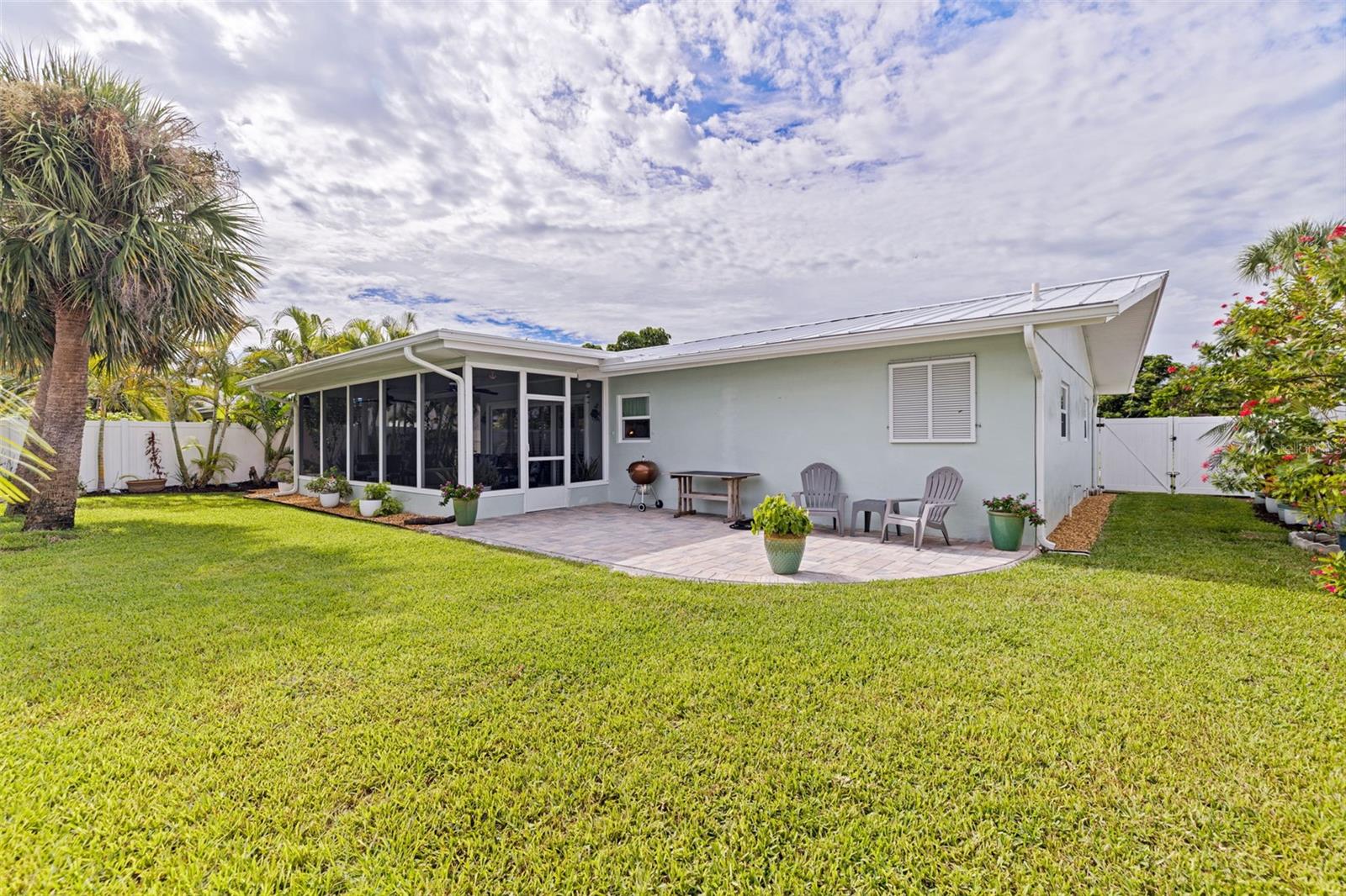 285 3RD ST W, TIERRA VERDE, FL, 33715